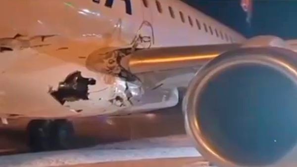 В Белграде самолет при взлете задел огни ВПП и пробил до дыр фюзеляж
