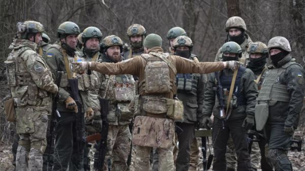 Жан-Люк Меланшон считает безумием идею отправки войск Запада на Украину