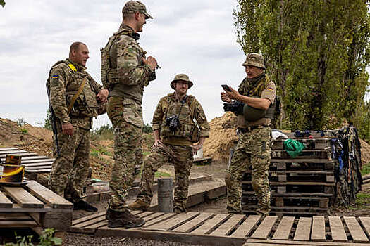 Эксперт Суздальцев: на Украине могут быть военные Запада, не участвующие в боях