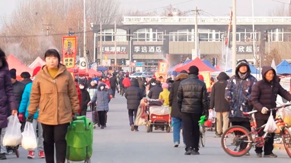 Новогодние ярмарки и рынки набирают в Китае всё большую популярность
