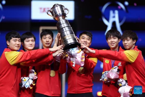 Китайские теннисисты в 11-й раз подряд выиграли чемпионат мира