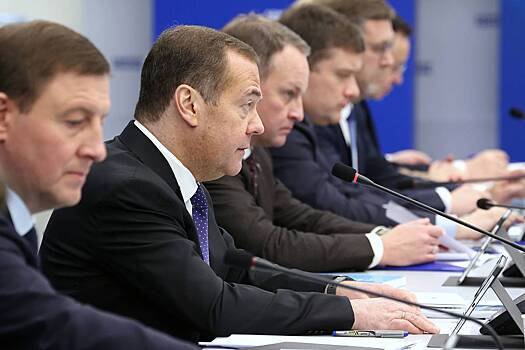 Медведев назвал цели ядерных ударов России в случае войны с Западом